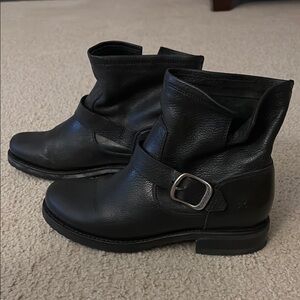Veronica Flex Bootie Black size 8